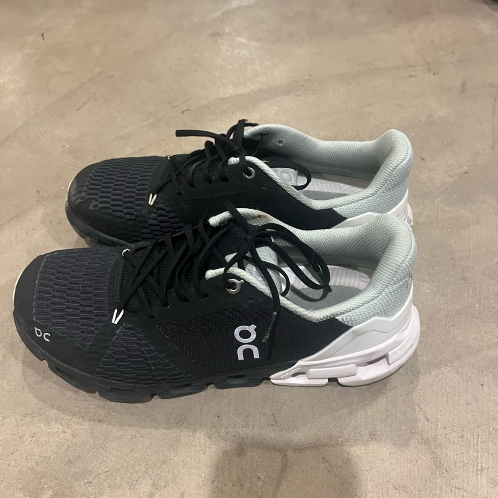 Women’s OnCloud Running Shoes